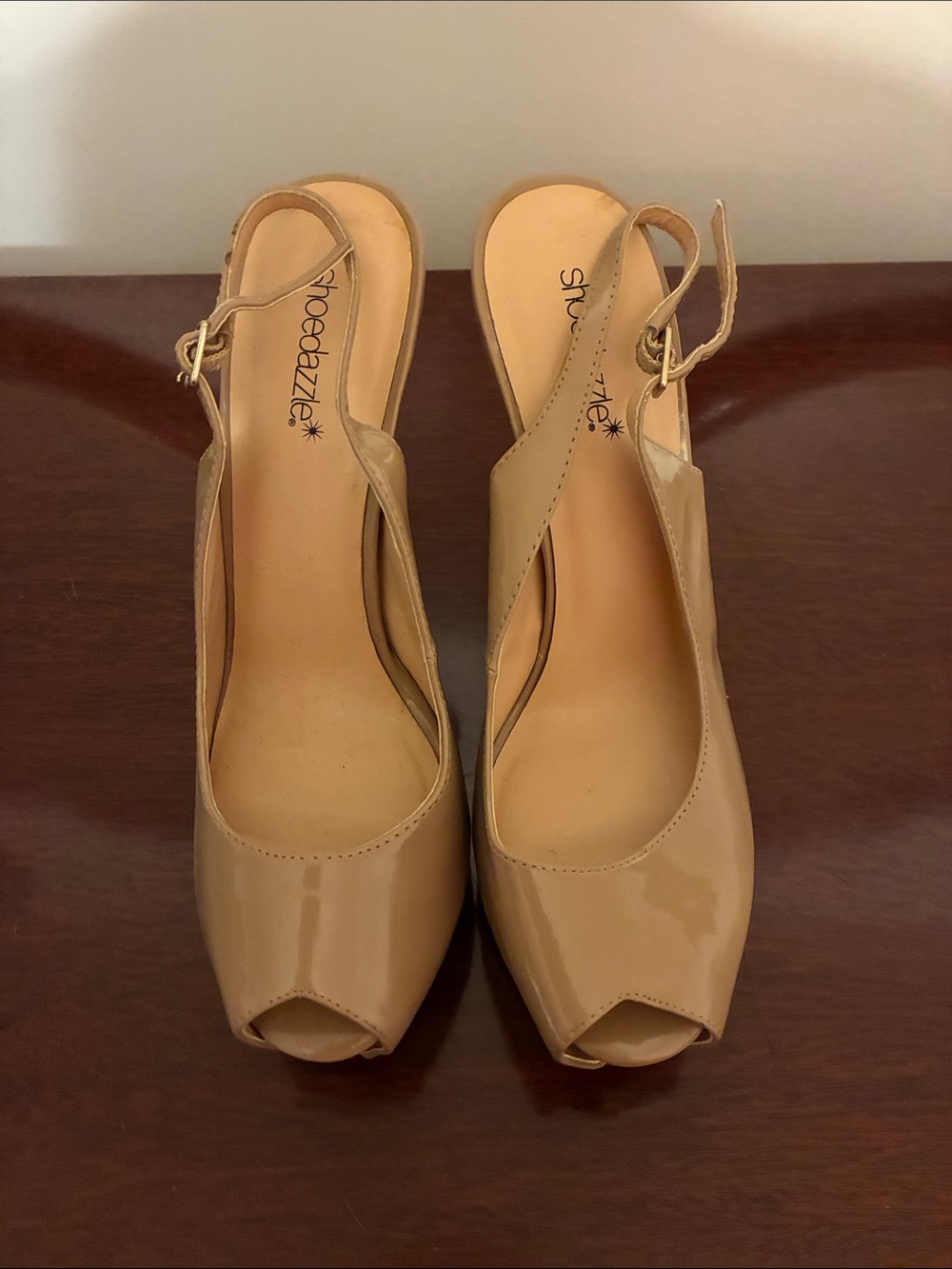 Shoe Dazzle Beige Patent Peep-Toe Slingback Heels
